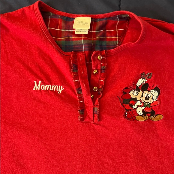 Disney - Picture 2 of 5